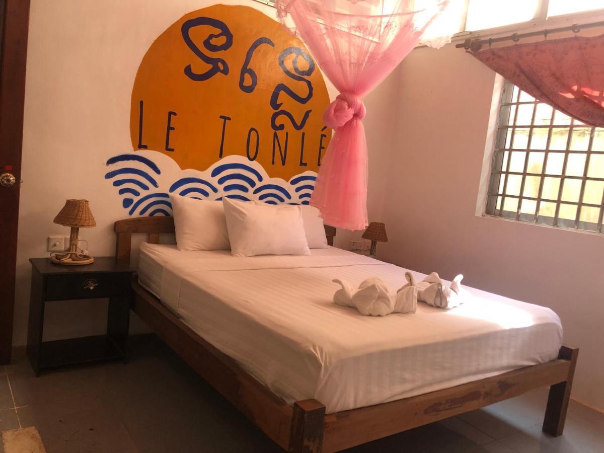 Nomad Guesthouse Krâchéh Zewnętrze zdjęcie