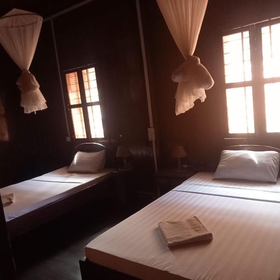 Nomad Guesthouse Krâchéh Zewnętrze zdjęcie