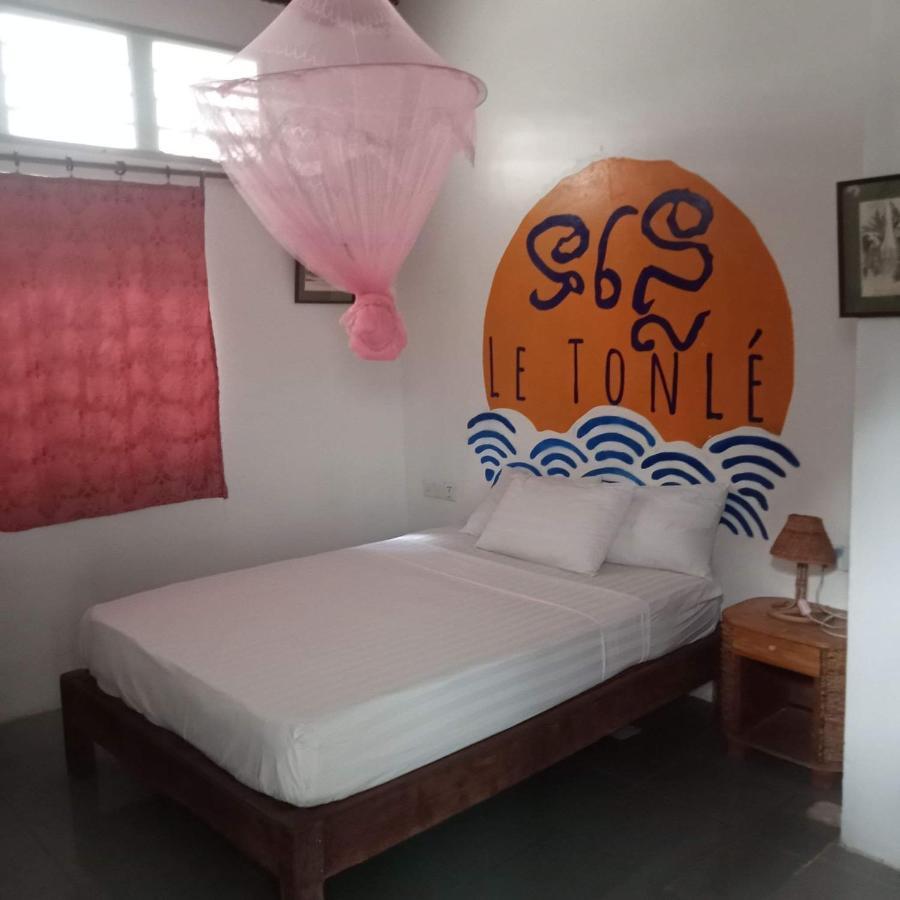 Nomad Guesthouse Krâchéh Zewnętrze zdjęcie