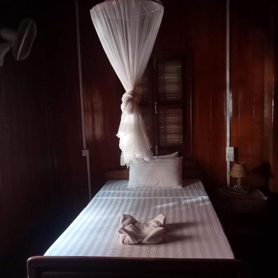 Nomad Guesthouse Krâchéh Zewnętrze zdjęcie