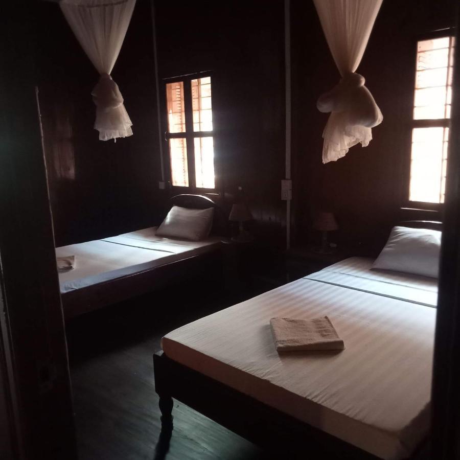 Nomad Guesthouse Krâchéh Zewnętrze zdjęcie