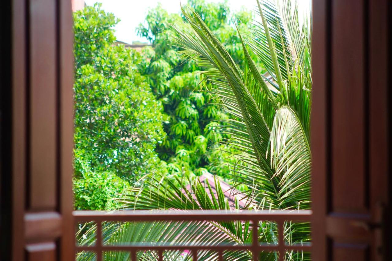 Nomad Guesthouse Krâchéh Zewnętrze zdjęcie