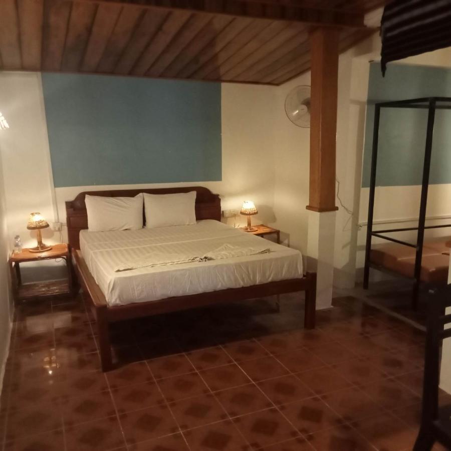 Nomad Guesthouse Krâchéh Zewnętrze zdjęcie