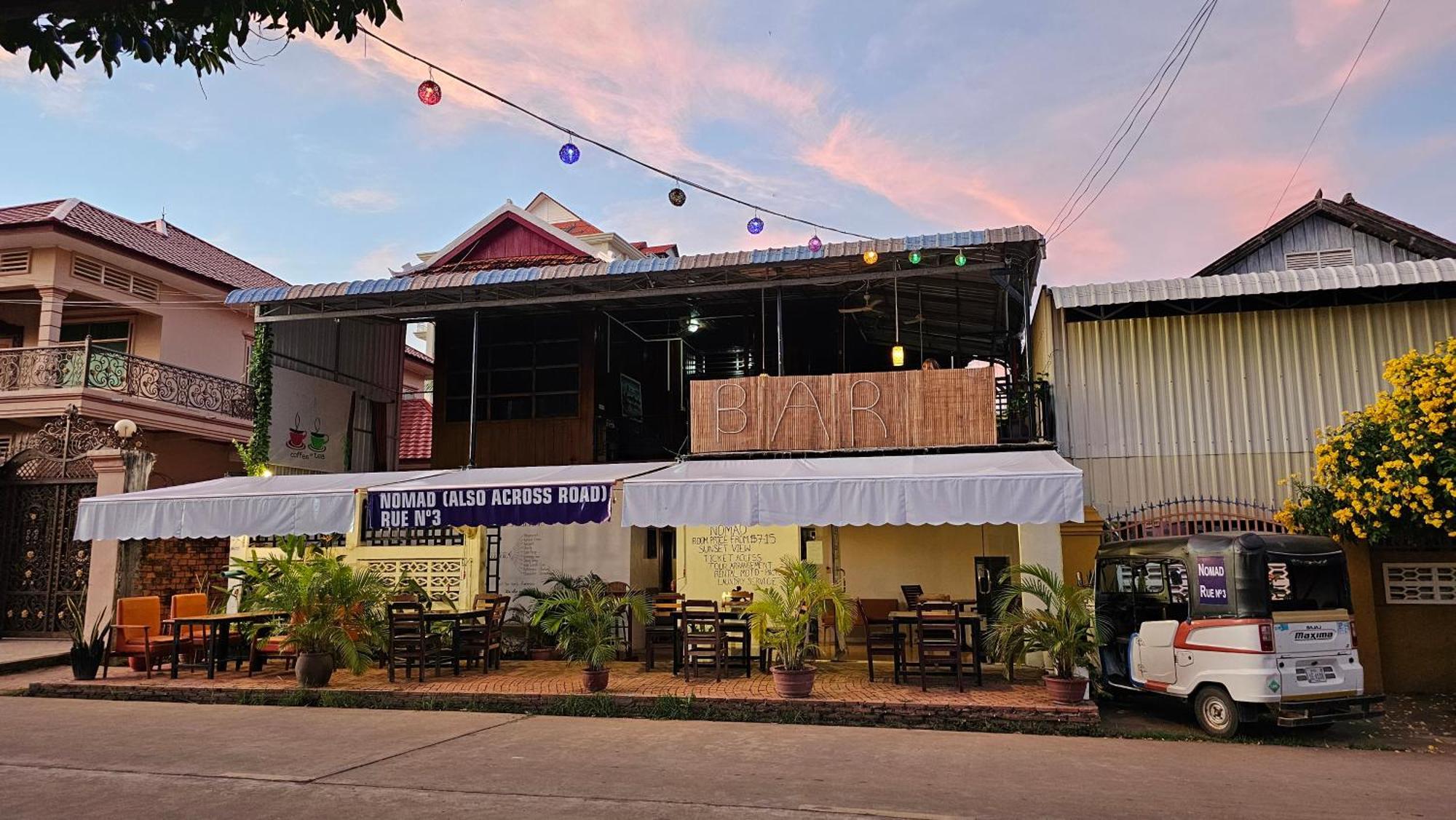 Nomad Guesthouse Krâchéh Zewnętrze zdjęcie